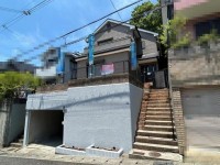 令和6年6月末頃 内外装リフォーム済! 全居室収納あり! 駐車2台可!