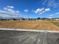 神戸市一円でお部屋を探すなら不動産情報満載のセンチュリー21ハウジング流通 ●全9区画宅地分譲！
●建築条件無し！
●お好きなハウスメーカーで建築可能！
●敷地面積77坪～83坪！
●高低差の平坦地！
●綺麗な区画割！
●日当たり良好！