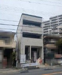 南向きの3階建て! 日当たり・通風良好!