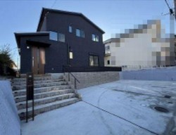 駐車３台可！　土地面積約５２坪！　公園がすぐそば！