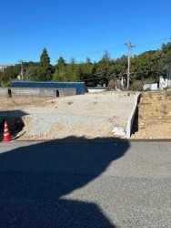 神戸市一円でお部屋を探すなら不動産情報満載のセンチュリー21ハウジング流通 建築条件なし土地！　お好きな工務店・ハウスメーカーで建築できます！　日当たり良好！　神戸電鉄「鈴蘭台」駅徒歩１３分！