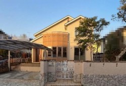 神戸市一円でお部屋を探すなら不動産情報満載のセンチュリー21ハウジング流通 令和８年３月内外装全面リフォーム済！　敷地約９４坪！