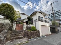神戸市一円でお部屋を探すなら不動産情報満載のセンチュリー21ハウジング流通 オーナーチェンジ物件！　神戸電鉄「北鈴蘭台」駅徒歩２分！　内外装リフォーム履歴あり！