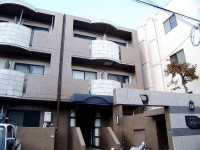 ★北鈴蘭台駅より徒歩1分です。駅周辺には商
業施設充実!生活便利です