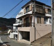 神戸市一円でお部屋を探すなら不動産情報満載のセンチュリー21ハウジング流通 令和2年1月リノベーション済みの物件。堀込式ガレージ2台あり