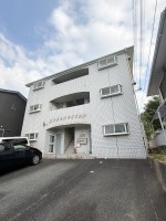 神戸市一円でお部屋を探すなら不動産情報満載のセンチュリー21ハウジング流通 3階建て最上階×角部屋！南向きで明るく開放的な住まい