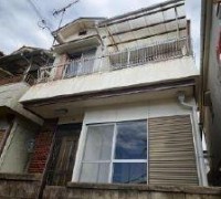 神戸市一円でお部屋を探すなら不動産情報満載のセンチュリー21ハウジング流通 鈴蘭台駅徒歩7分のリフォーム済の物件です。
